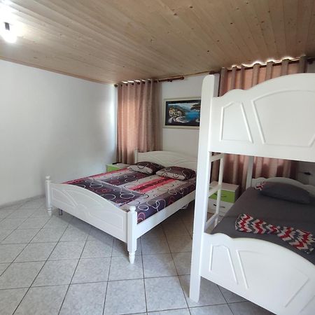 Aeria Rooms Himare Exterior photo